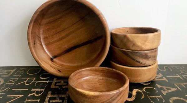 4 روش صحیح شستشوی ظروف چوبی و بامبو