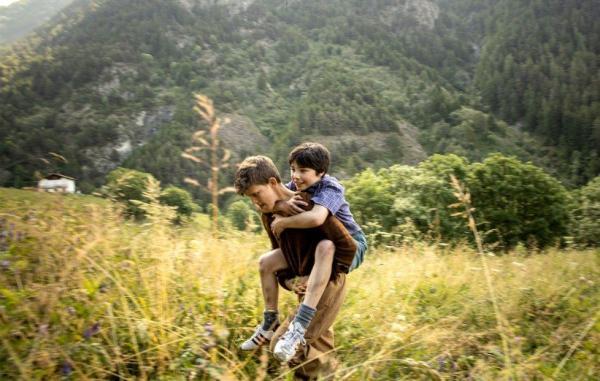 نقدهای فیلم هشت کوه؛ یک دوستی مردانه پرفراز و نشیب (جشنواره کن 2022)